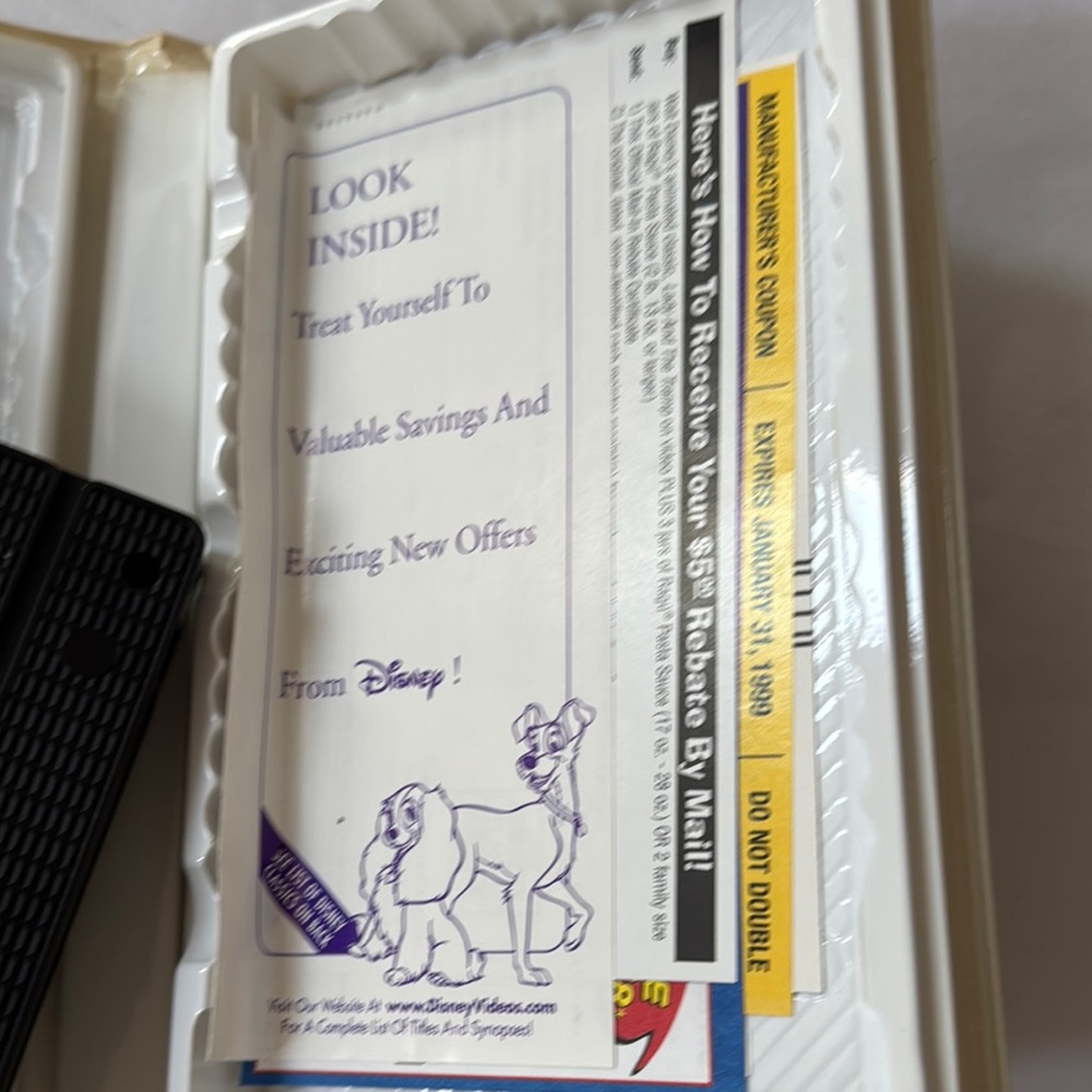 Lady and the Tramp VHS Tape, original - Picture 7 of 11